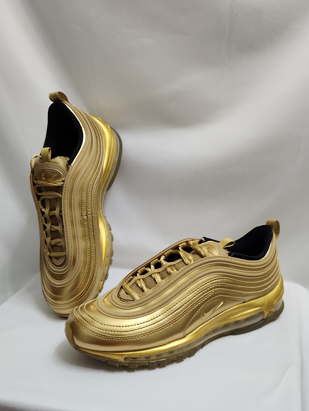 Nike Air Max 97 Gold Medal Metallic Low-Top Sneakers (M8)